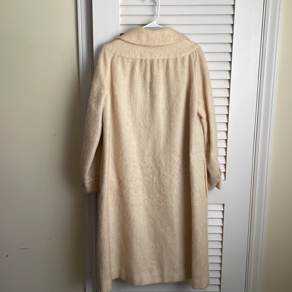Pretty wool coat - Picture 2 of 4